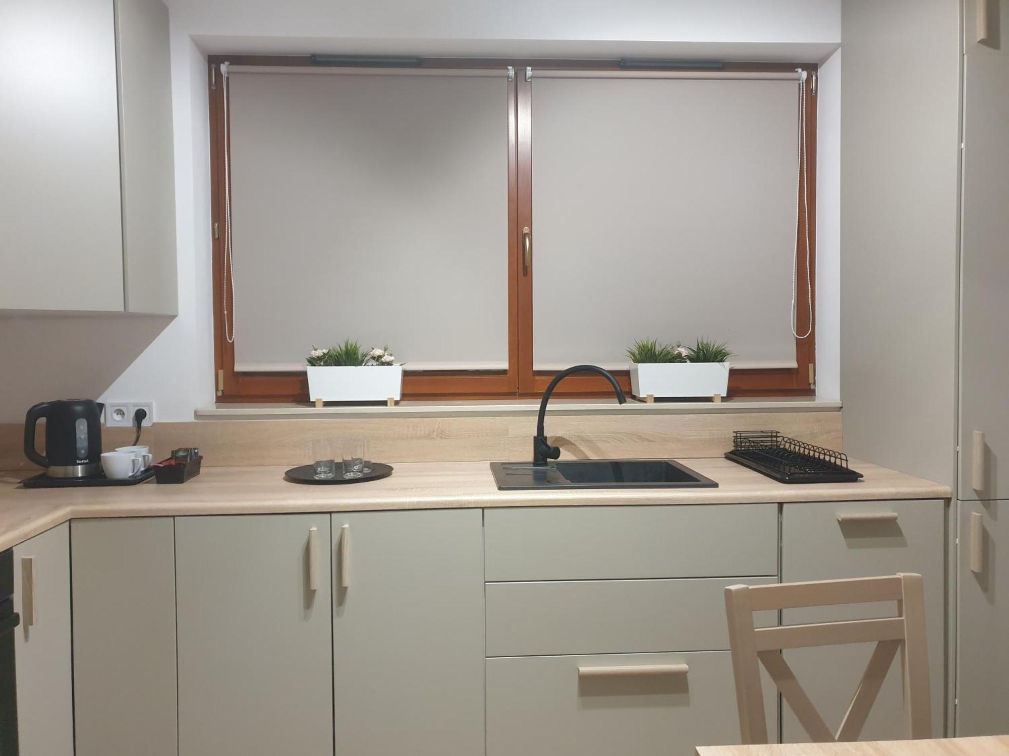 Near The Airport- Apartments Cracovie Extérieur photo