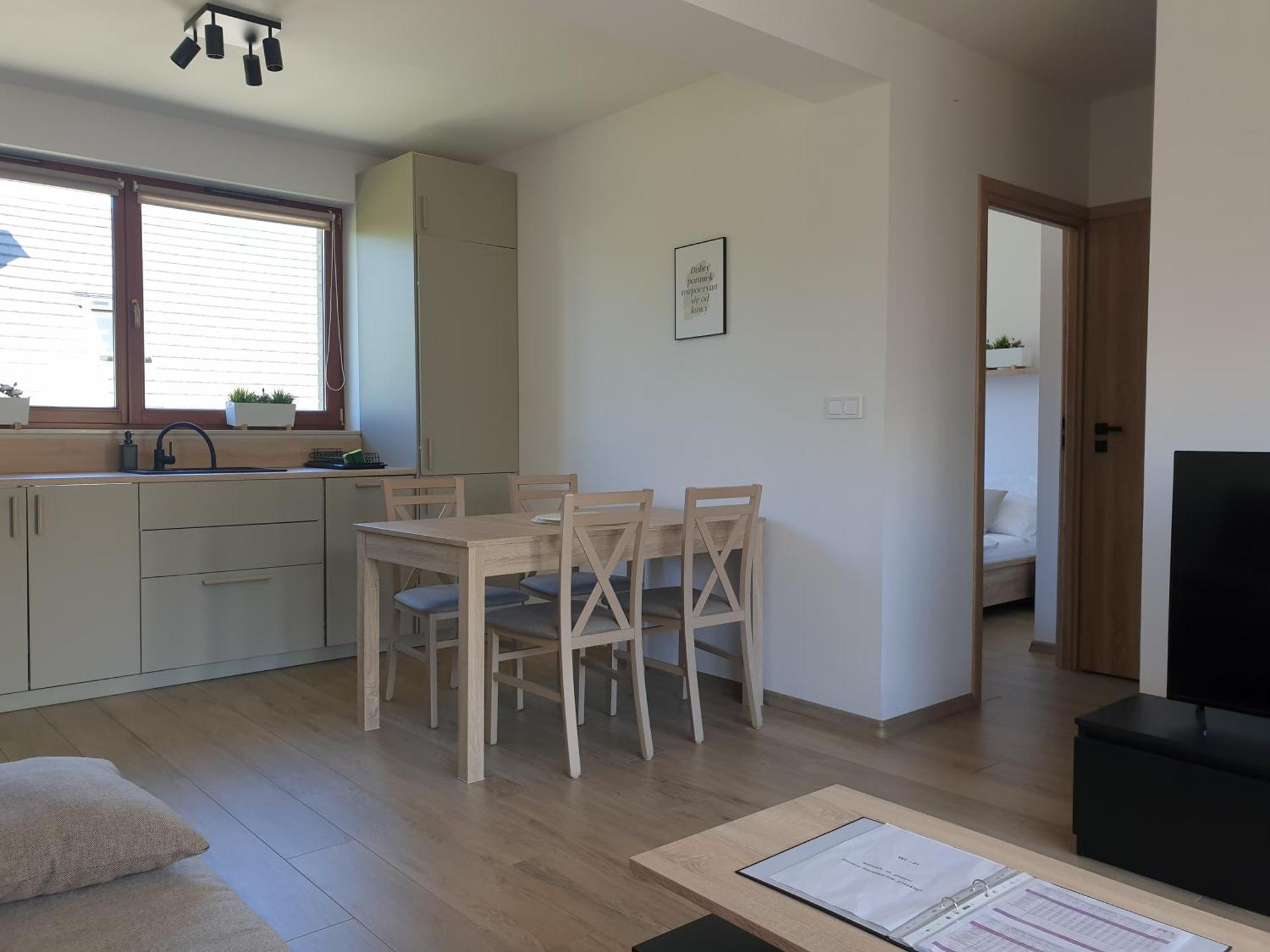Near The Airport- Apartments Cracovie Extérieur photo