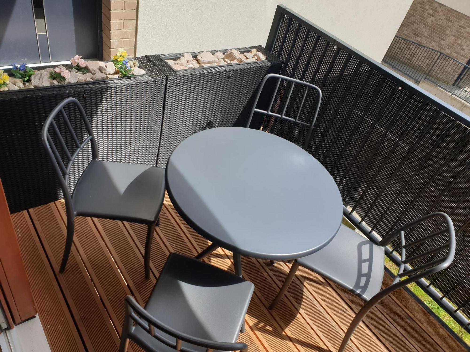 Near The Airport- Apartments Cracovie Extérieur photo